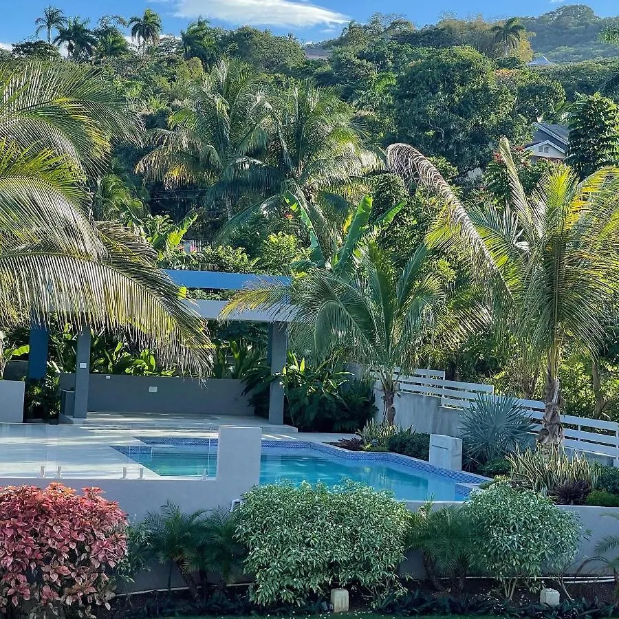 Stella'S Condo Montego Bay